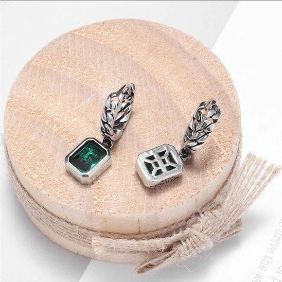 The Emerald Punk Rock drop earrings in 925 silver - Picture 7 of 11